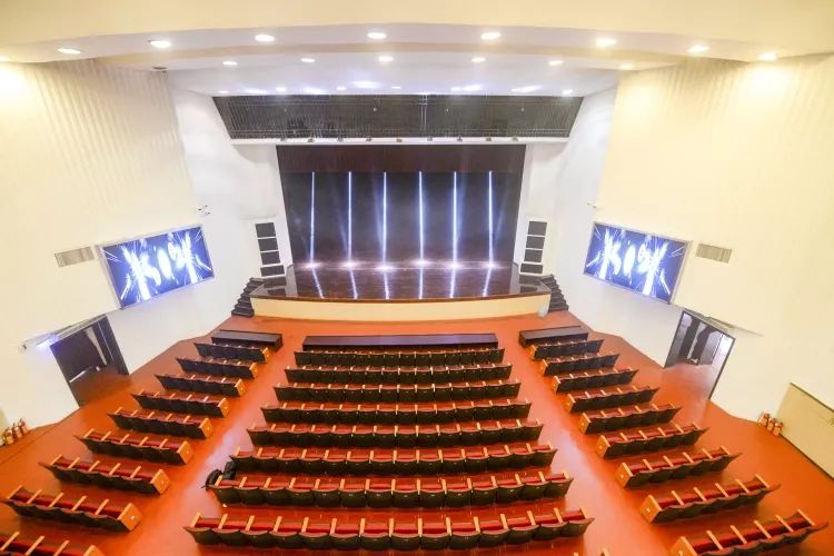 人民剧场二人转大舞台票价,人民艺术剧场