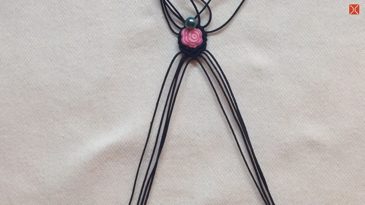 怎么折玫瑰花戒指又简单又漂亮,手工编织玫瑰花戒指的做法教程