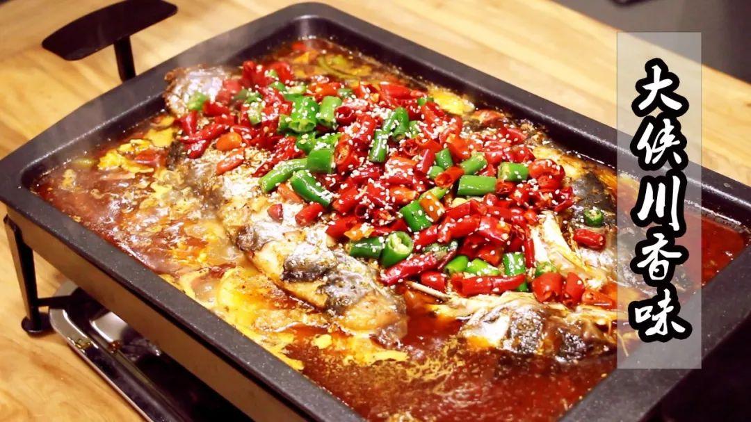 穿梭于苏城的猫大侠，举着鱼票正到处找你！