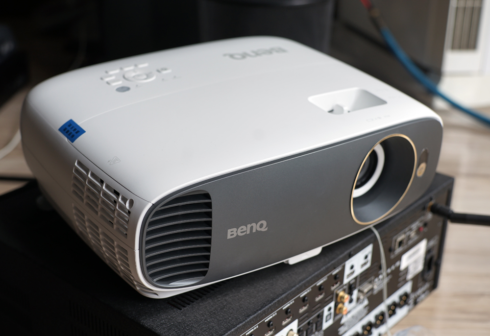 明基4k8917家用投影机试用！一万出头的4K家庭影院高性价比之选