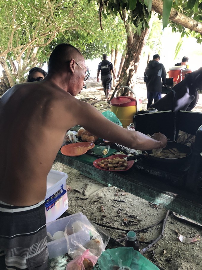 帕劳的海景风光给人美的享受,帕劳的海洋和沙滩风景图片