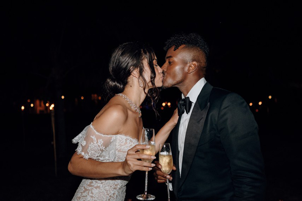 维密天使秀白色小翅膀,维密天使丝绸之路