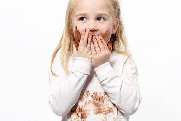 衣服沾酱油怎么洗,衣服上沾上酱油怎么洗掉