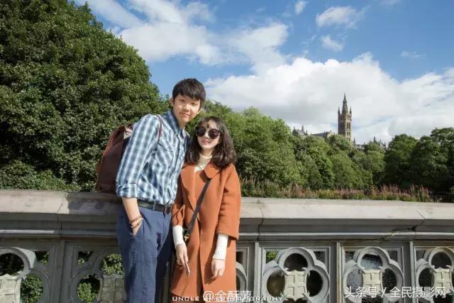 你负责貌美如花，我负责拍照那些一起开网店的摄影师情侣们~