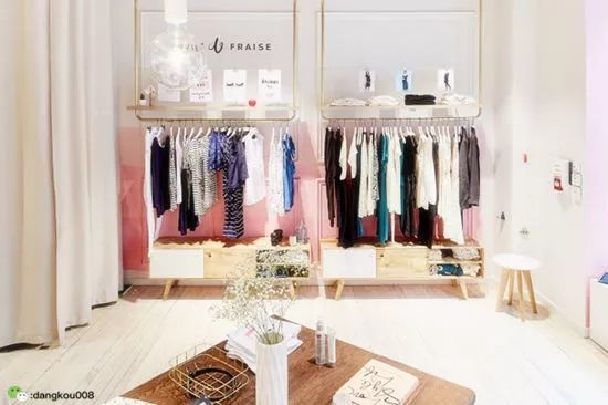 服装店销售陈列技巧有哪些,服装店墙上如何陈列更吸引顾客