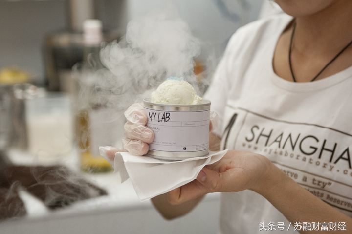 火爆的街头小吃加盟,最新小本特色小吃项目麻辣烫