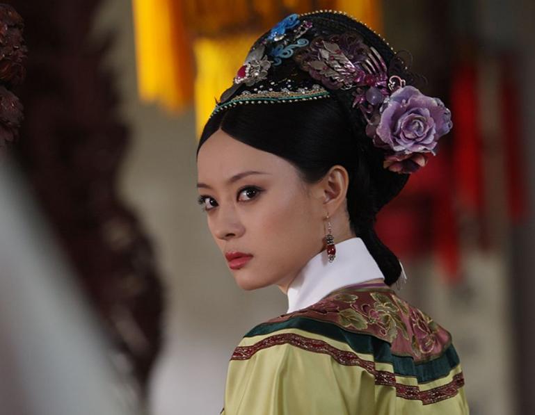 甄嬛流产的真实原因,甄嬛荡秋千历史真实画面