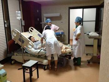 孕期内检是怎么做的,孕早期做内检导致流产