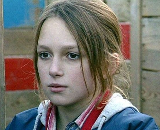 为什么平胸的女生都这么好看,平胸的妹子怎么改变