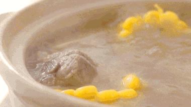 怎么防止炒菜时油烟的伤害,厨师长期炒菜吸油烟的危害