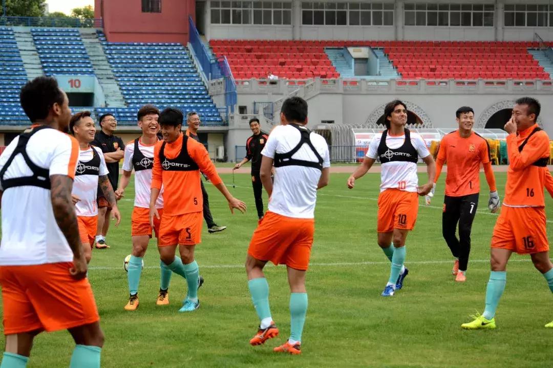 武汉卓尔天津泰达汉军,武汉卓尔主场1-0击败北京人和