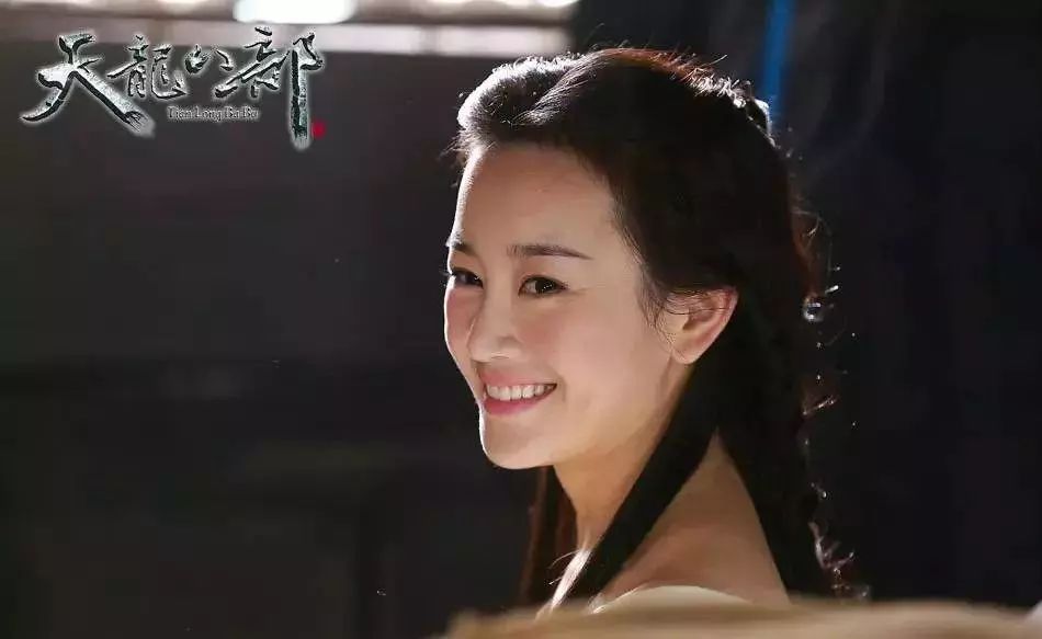 Z姓女明星回应整容却被扒出“小三”旧事,还与“正室”互撕?