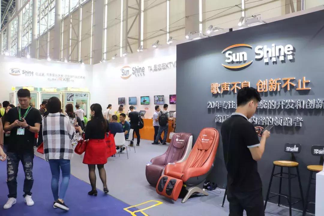 广展娱乐KTV参展商各出奇招多款新品让人目不暇给—阜新声艺视听