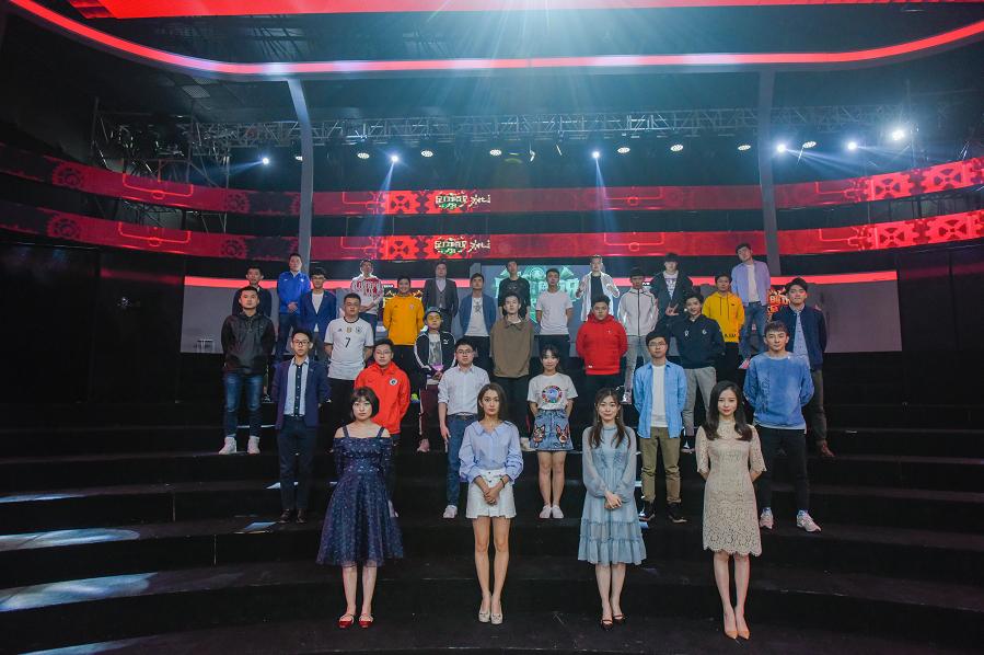 《大开眼界》解读,足球解说大会惊艳开场