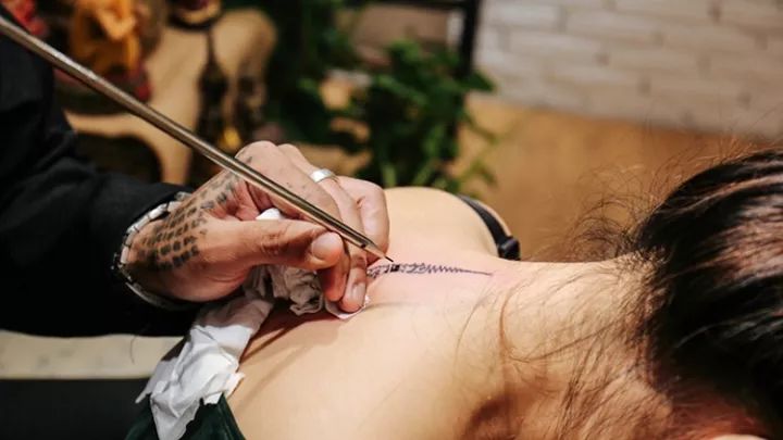 泰国平价彩妆哪些值得买,平价泰国潮牌