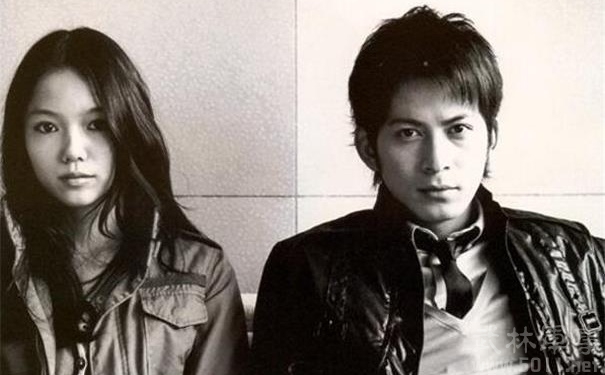 日本的女明星嫁给中国人,结过三次婚的日本女艺人