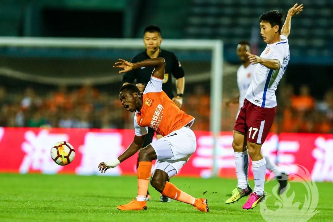 武汉卓尔球员拉斐尔,武汉卓尔2:2绝平梅县铁汉