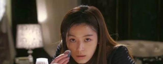 干皮搓泥怎么上底妆,夏天化底妆搓泥怎么办