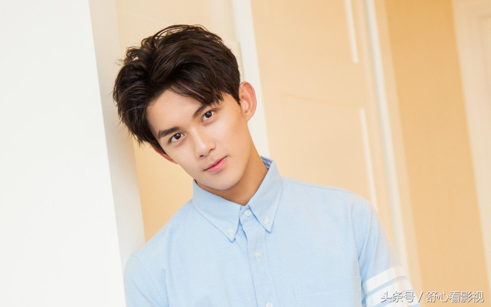 鲜肉难当，好容易躲过了黑粉，没躲过自己工作室！