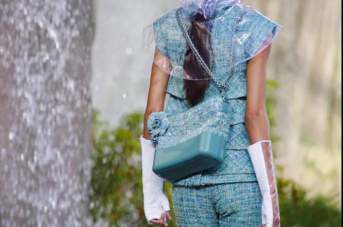 除了房价还有什么东西比较真实,chanel包包均价