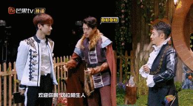 白敬亭魏大勋为什么叫山花兄弟,白敬亭和魏大勋山花组合