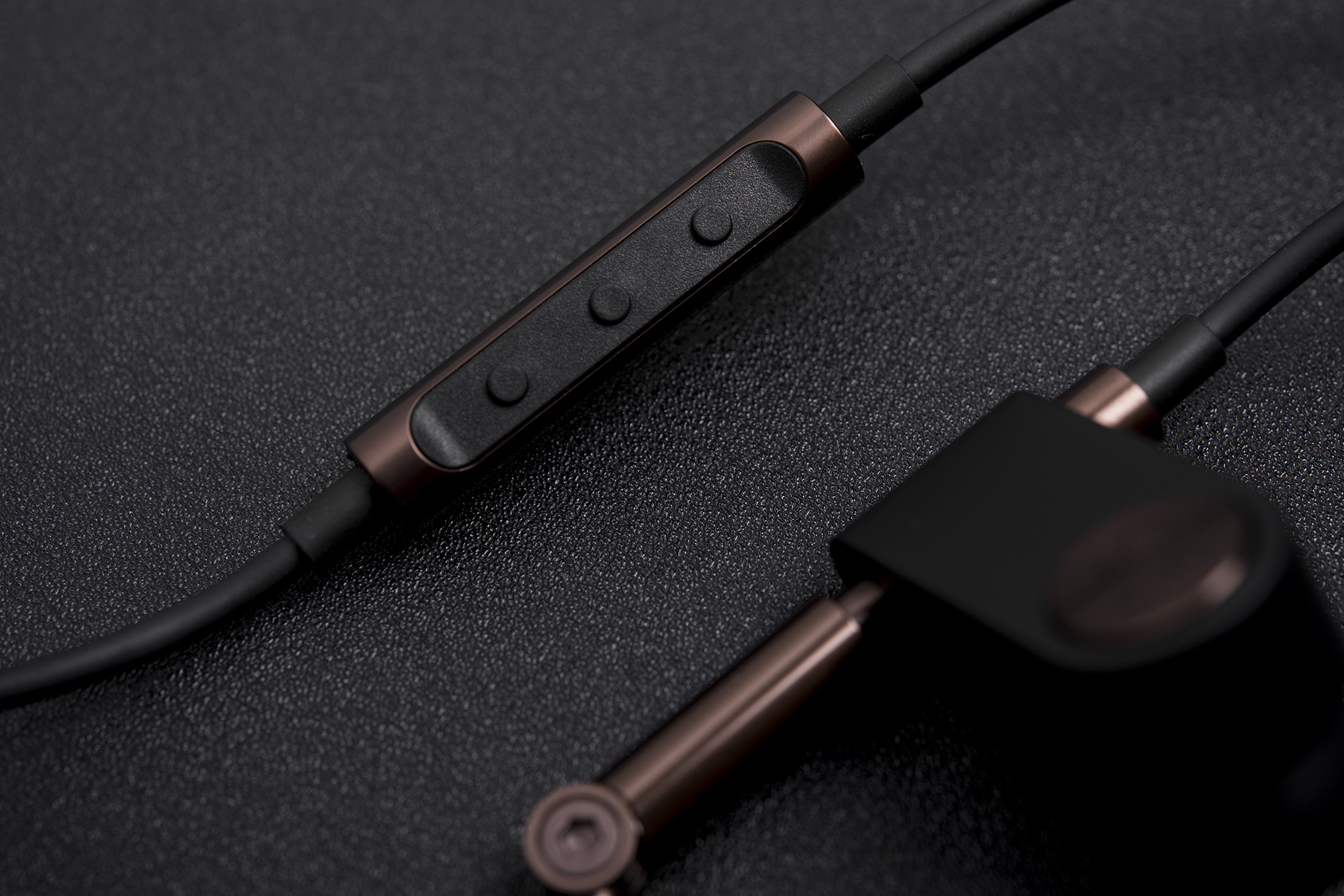 beoplay蓝牙耳机评测,beoplaya8蓝牙