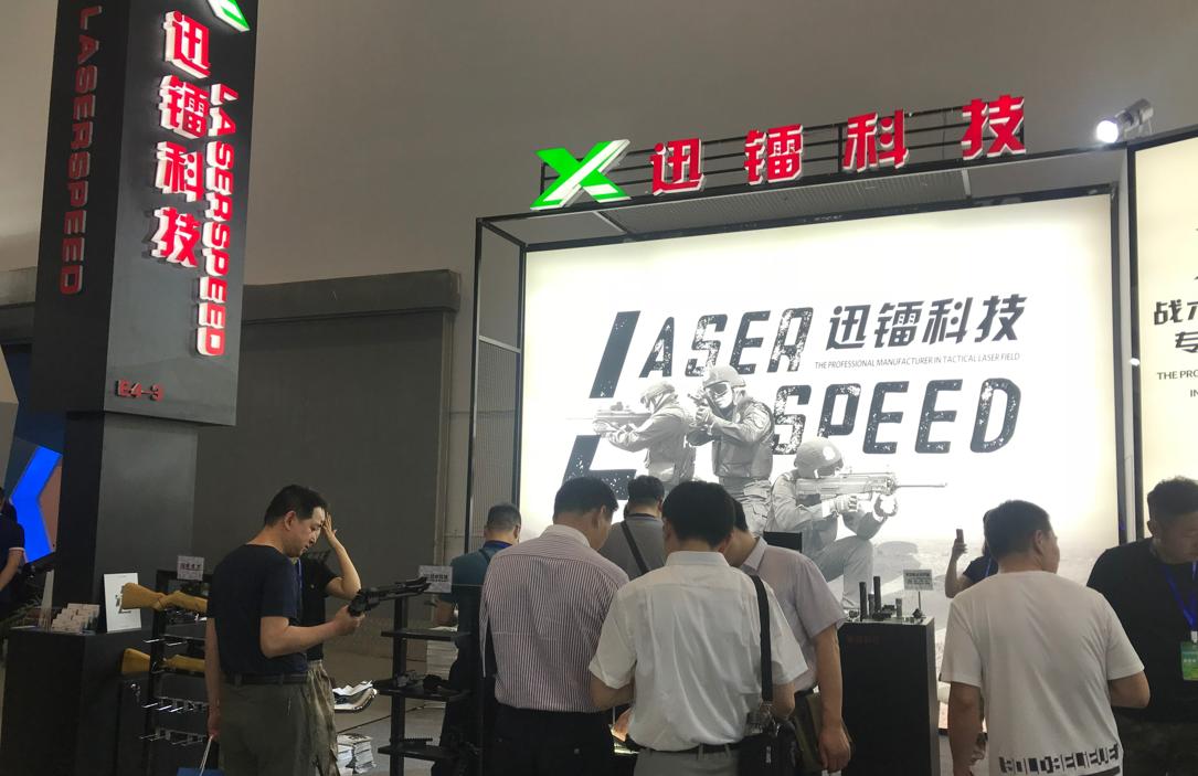 众星齐聚珠海航展,警博会新式装备