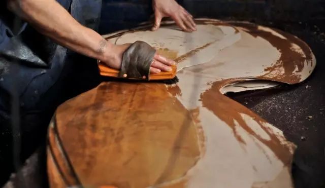 世界公认最好的皮革,一个臭皮匠传奇