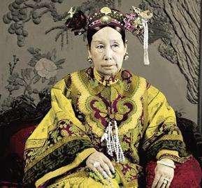 痣长在哪好？努尔哈赤、朱元璋脚底有痣，刘邦的痣长在隐秘部位！