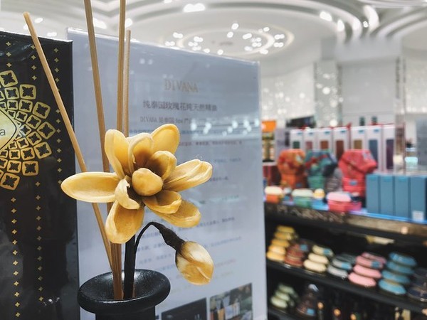 泼水节旅游详细攻略,泼水节应该去曼谷还是芭提雅