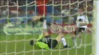 是他让我明白：满脸雀斑的男人也可以这么帅！