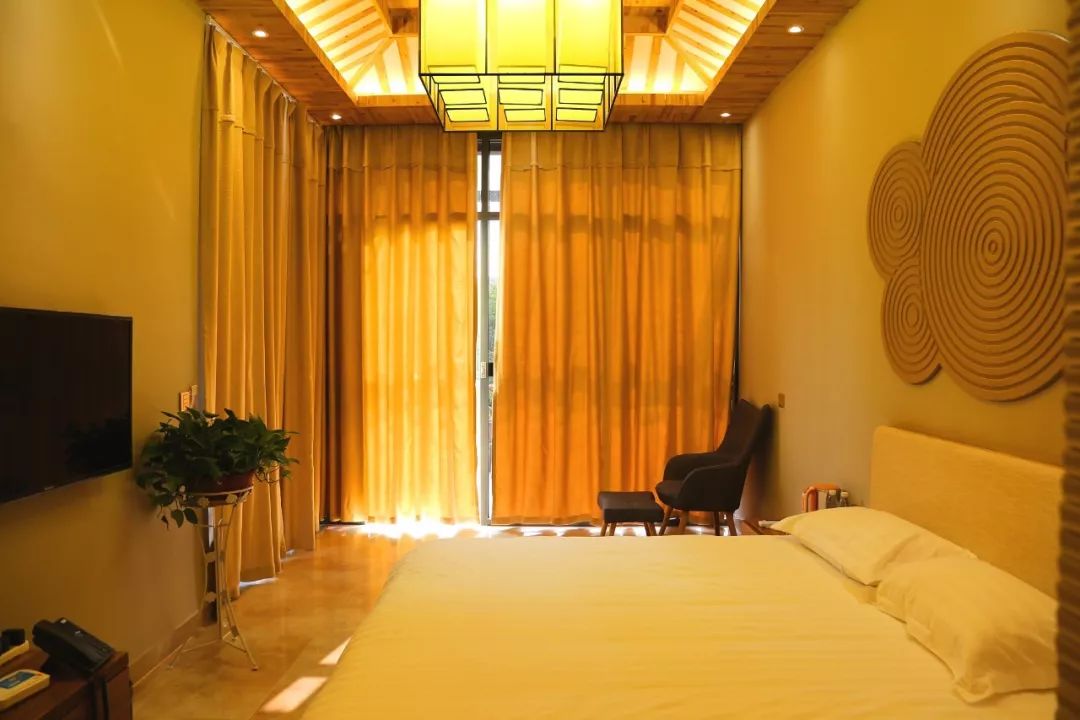 端午节我们要划龙舟还要干什么呢,端午节划龙舟的地方在哪里