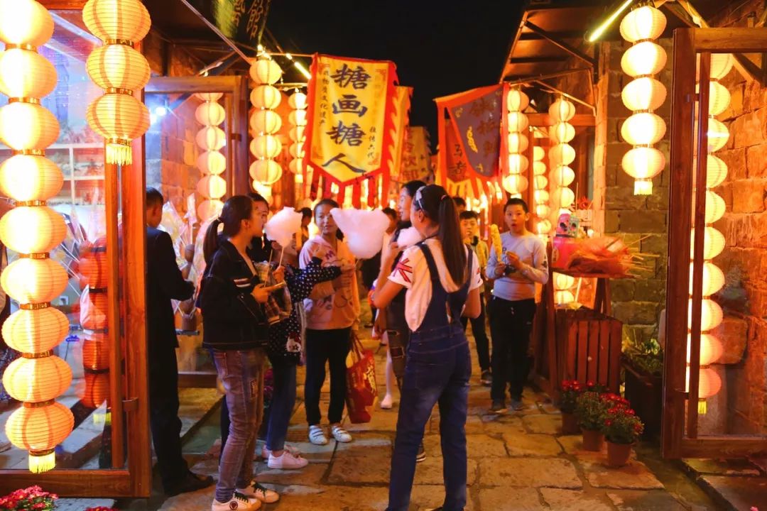 端午节我们要划龙舟还要干什么呢,端午节划龙舟的地方在哪里