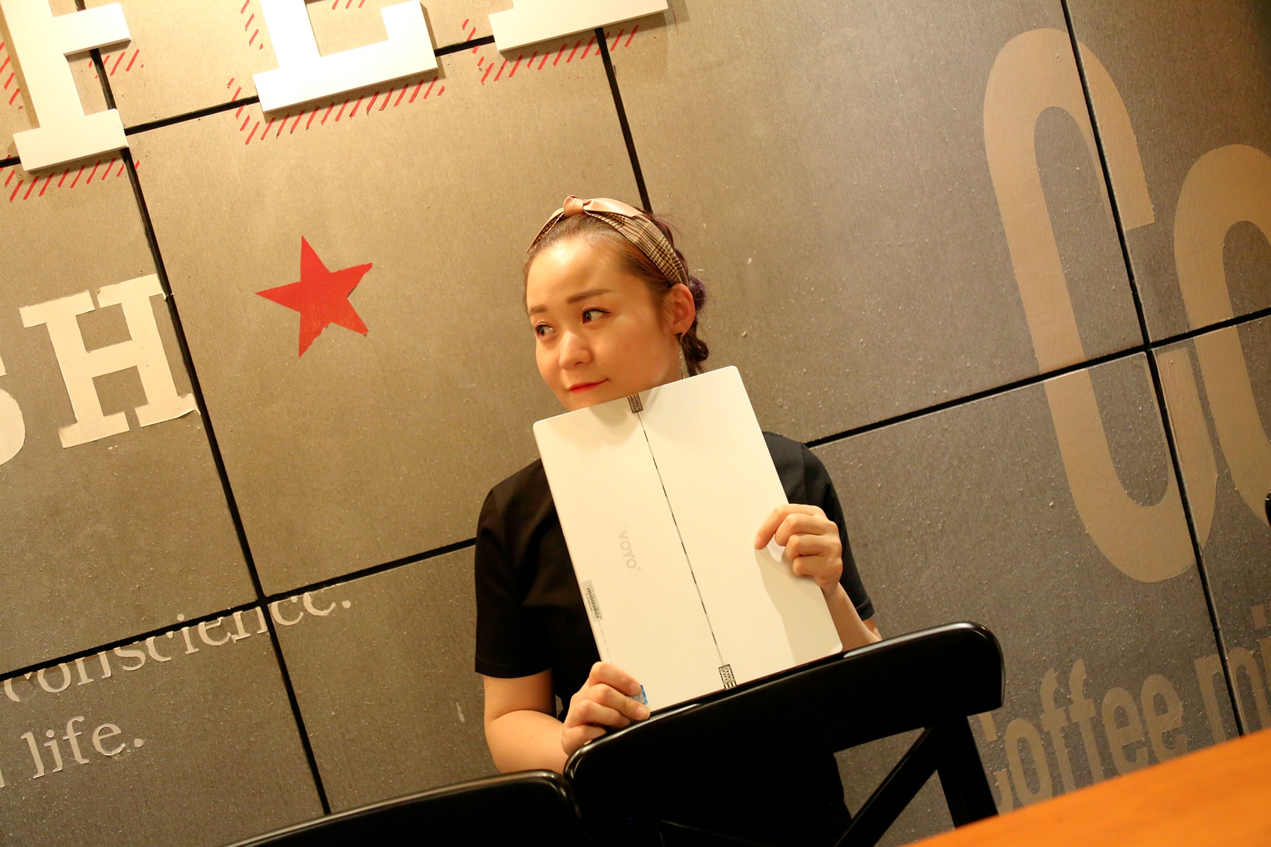 voyoi7plus二合一平板电脑,轻薄便携兼具性能笔记本5000