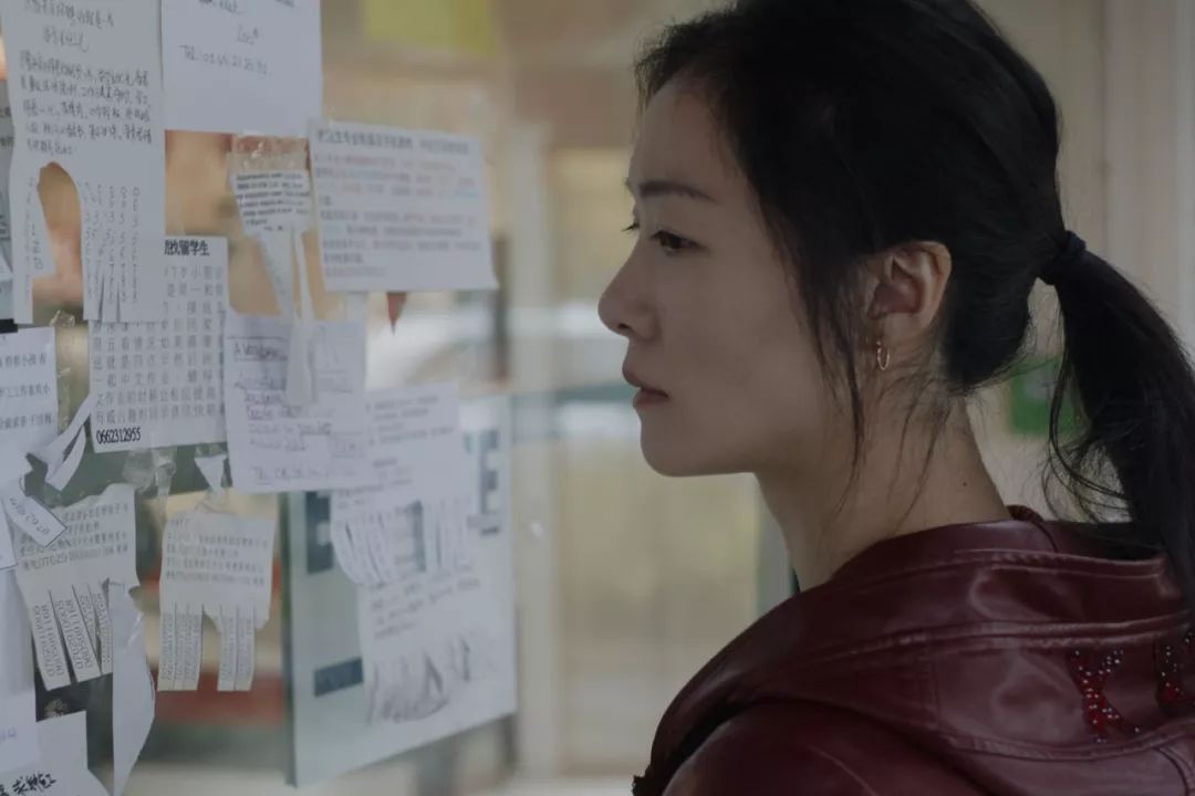 在巴黎街头的女人,巴黎东北女人现状