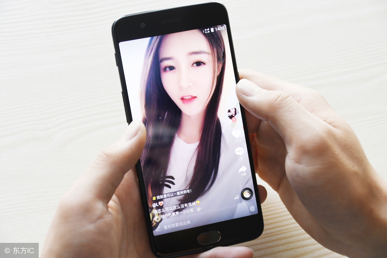 抖音下载的动态壁纸苹果怎么设置,苹果手机设置抖音动态壁纸