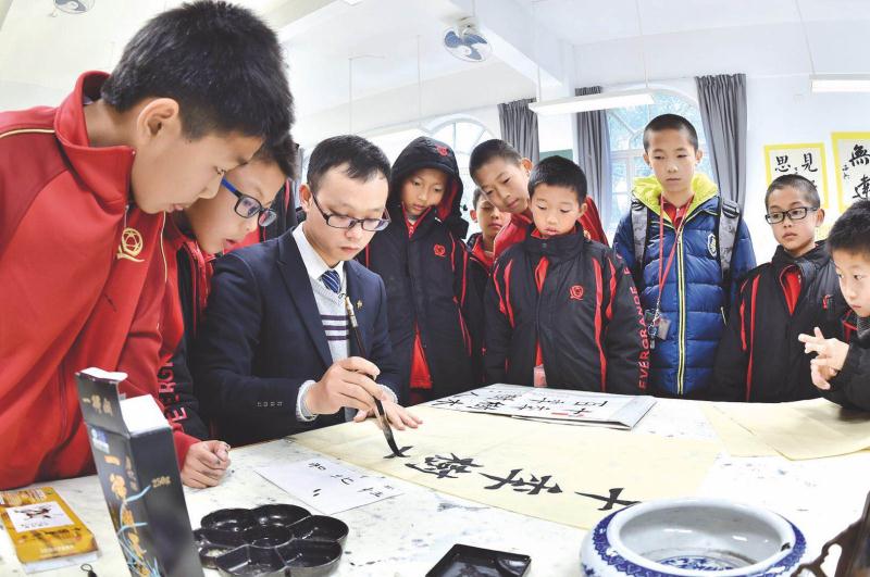 恒大足校2013年,恒大足校近三年现状