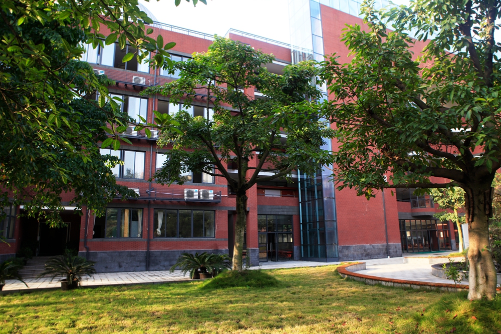 30载岁月如歌洒下一路花香，四川省一级示范性普通高中—玉林中学