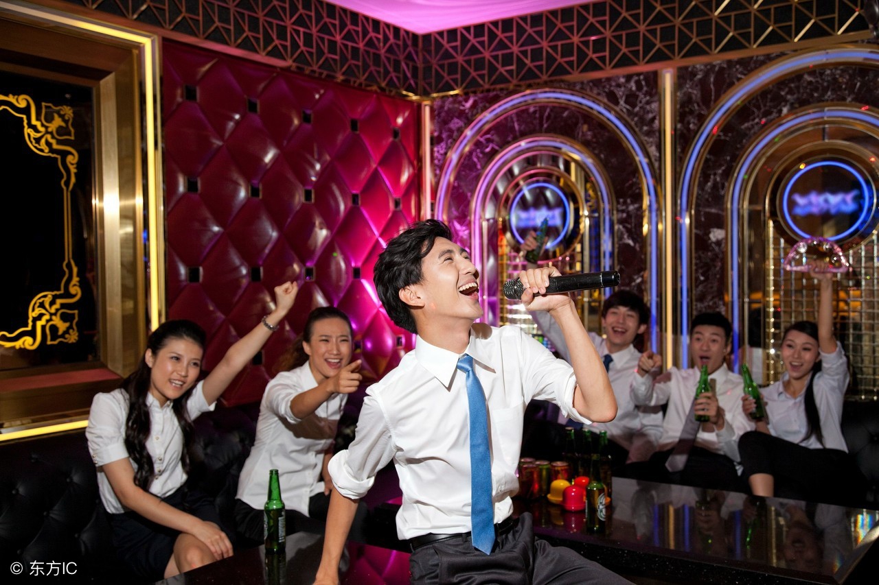 如何学会在ktv唱歌,学会这五种唱歌技巧