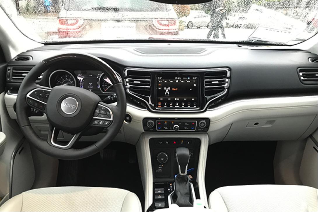 jeep大指挥官对比大众途昂,jeep大指挥官与途达