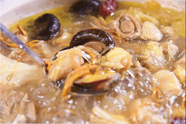 正宗佛跳墙鱼翅捞饭,佛跳墙鱼翅捞饭视频