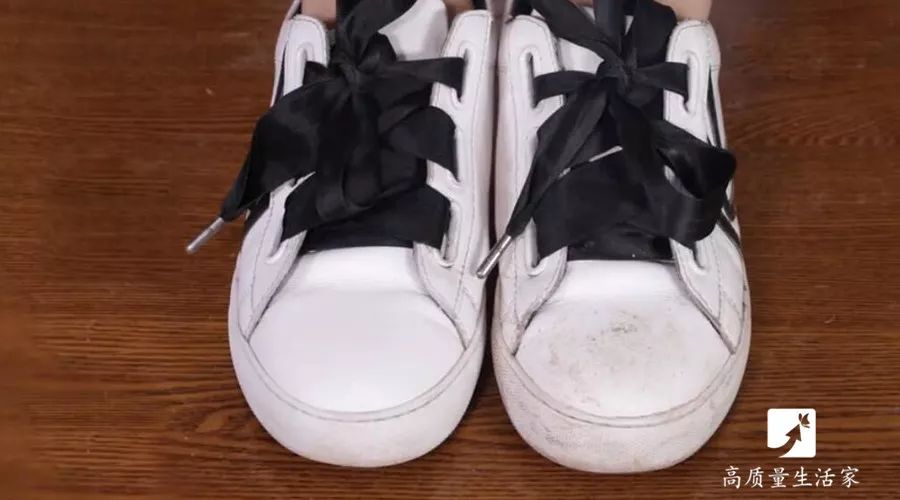 鞋子磨脚怎么去除小窍门,新小白鞋挤脚磨脚怎么办