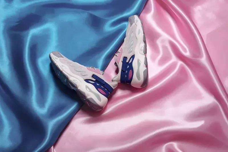 以后装逼就说我穿李宁的时候，你还在穿阿迪耐克