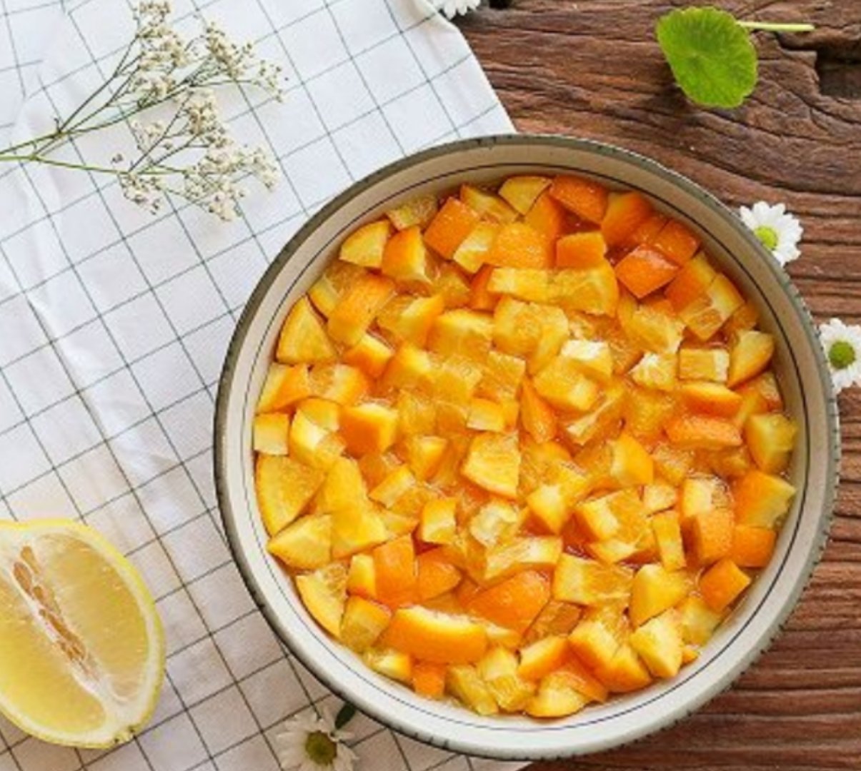 家装品牌银装速果的厨子开课堂了！教你如何用橙子做出美食！