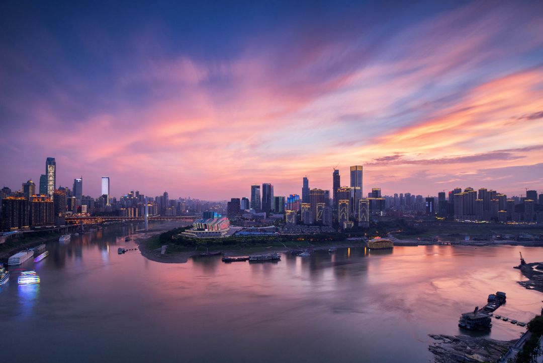 重庆夜景真的比香港好看吗,重庆夜景为什么比香港还繁华