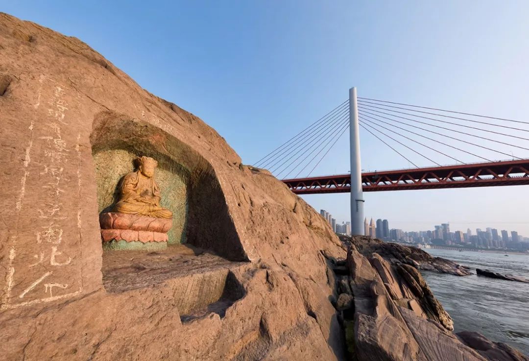重庆夜景真的比香港好看吗,重庆夜景为什么比香港还繁华