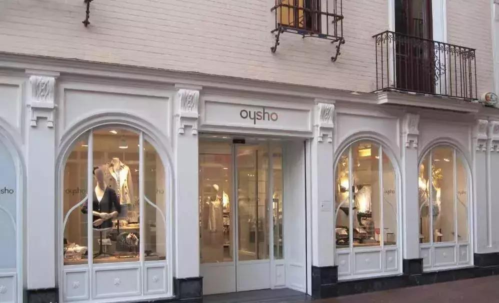 平胸内衣购买不空杯夏季,平胸穿什么胸罩不显胸型