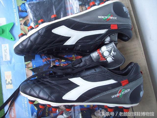 02年世界杯足球鞋回顾,世界杯最火前十的足球鞋