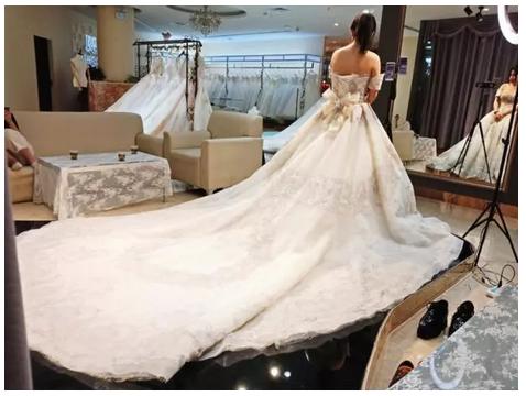 一般的拖尾婚纱多长,小拖尾婚纱大拖尾婚纱对比