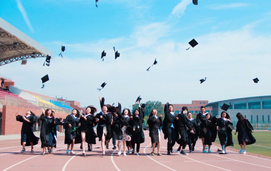 五十人集体照拍照姿势创意大全,高逼格的集体照怎么拍